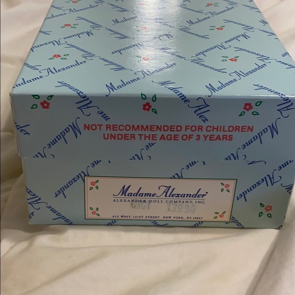 75th anniversary madame alexander doll - Picture 6 of 6